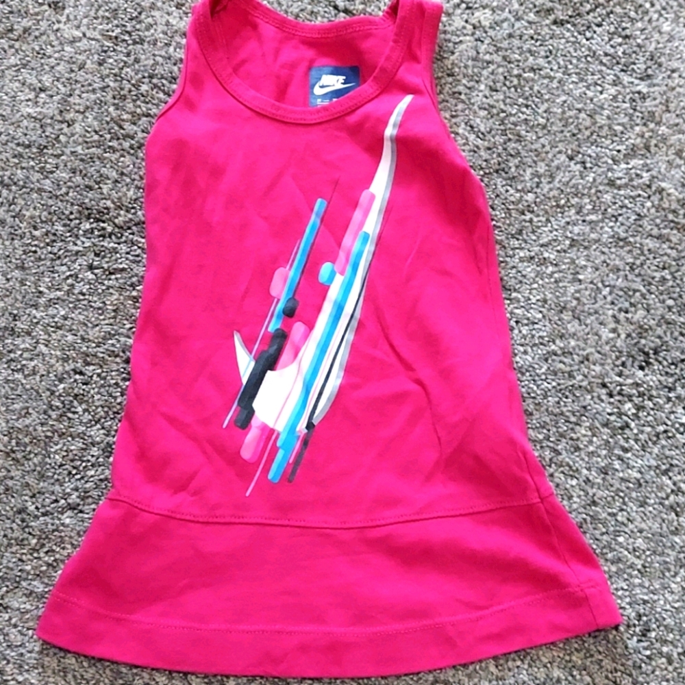 Nike top